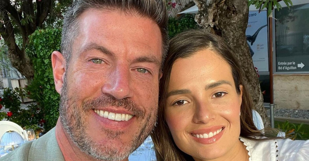 La présentatrice du Bachelor, Jesse Palmer, et Emely Fardo attendent leur premier enfant.