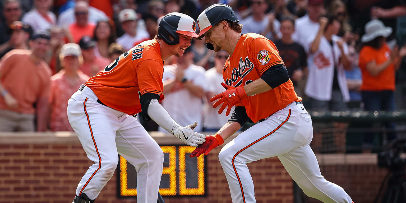 L’équipe des Orioles de la Série mondiale de 1983 et Adley Rutschman, équipe 2023