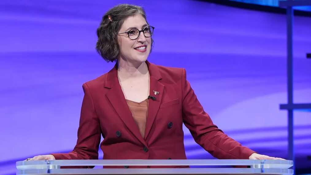 Mayim Bialik n’hébergera pas ‘Celebrity Jeopardy!’ la prochaine saison.