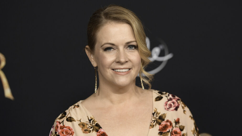 Melissa Joan Hart faillit être renvoyée de ‘Sabrina’ à cause d’une séance photo sexy.