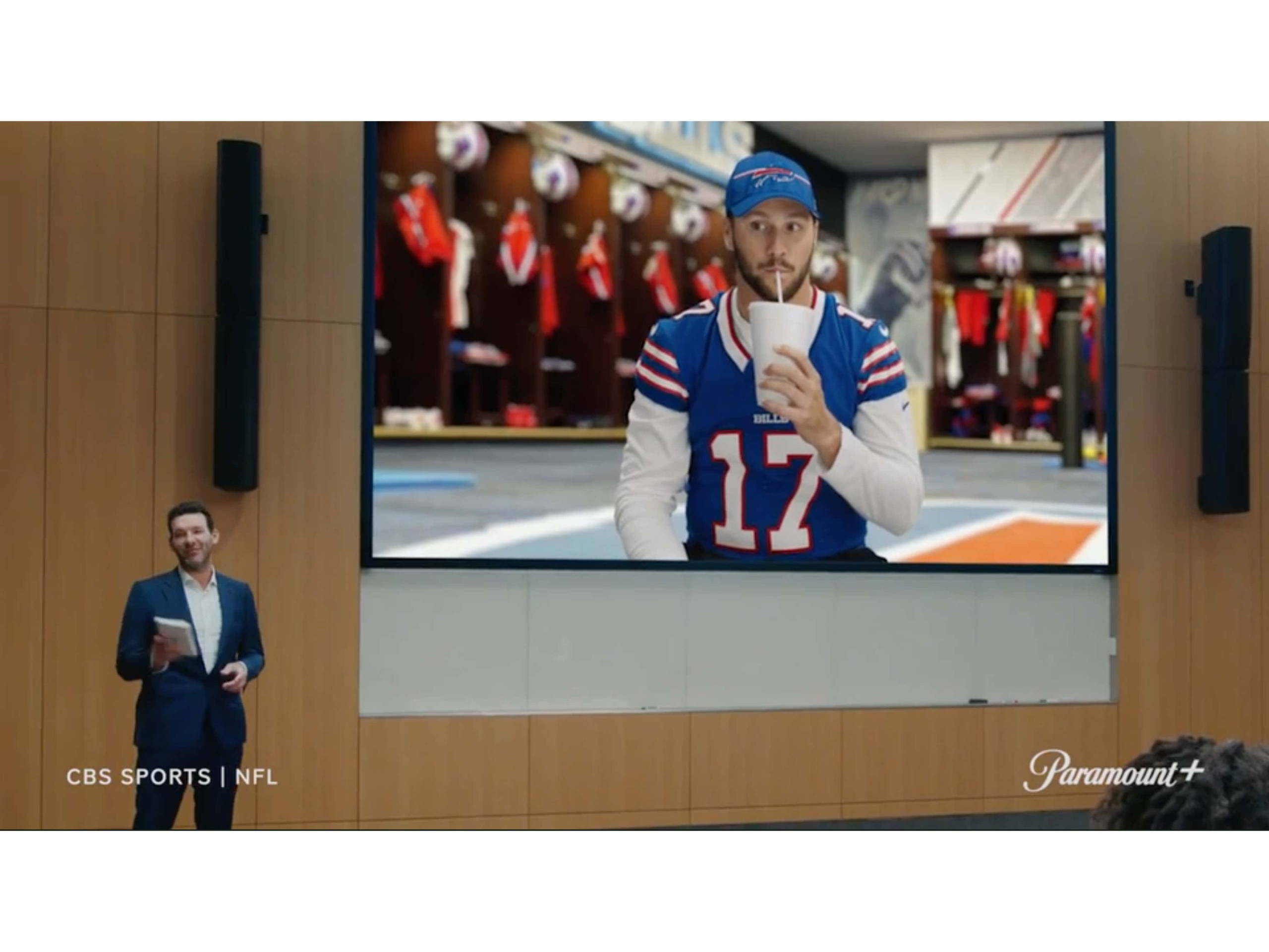Nouveauté : Paramount Plus dévoile une publicité avec Tony Romo et Josh Allen