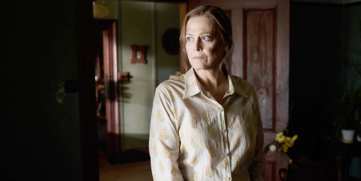 Nouvelle série de Sigourney Weaver : ça vaut le coup d’oeil ?