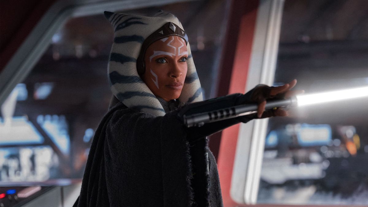 Sortie d’Ahsoka sur Disney+ : une stratégie qui enchante les fans de Star Wars