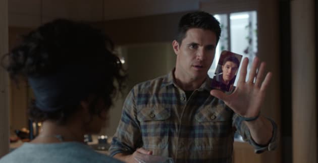 Upload Saison 3 : Découvrez Les Premières Images, l’Intrigue et la Date de Première !