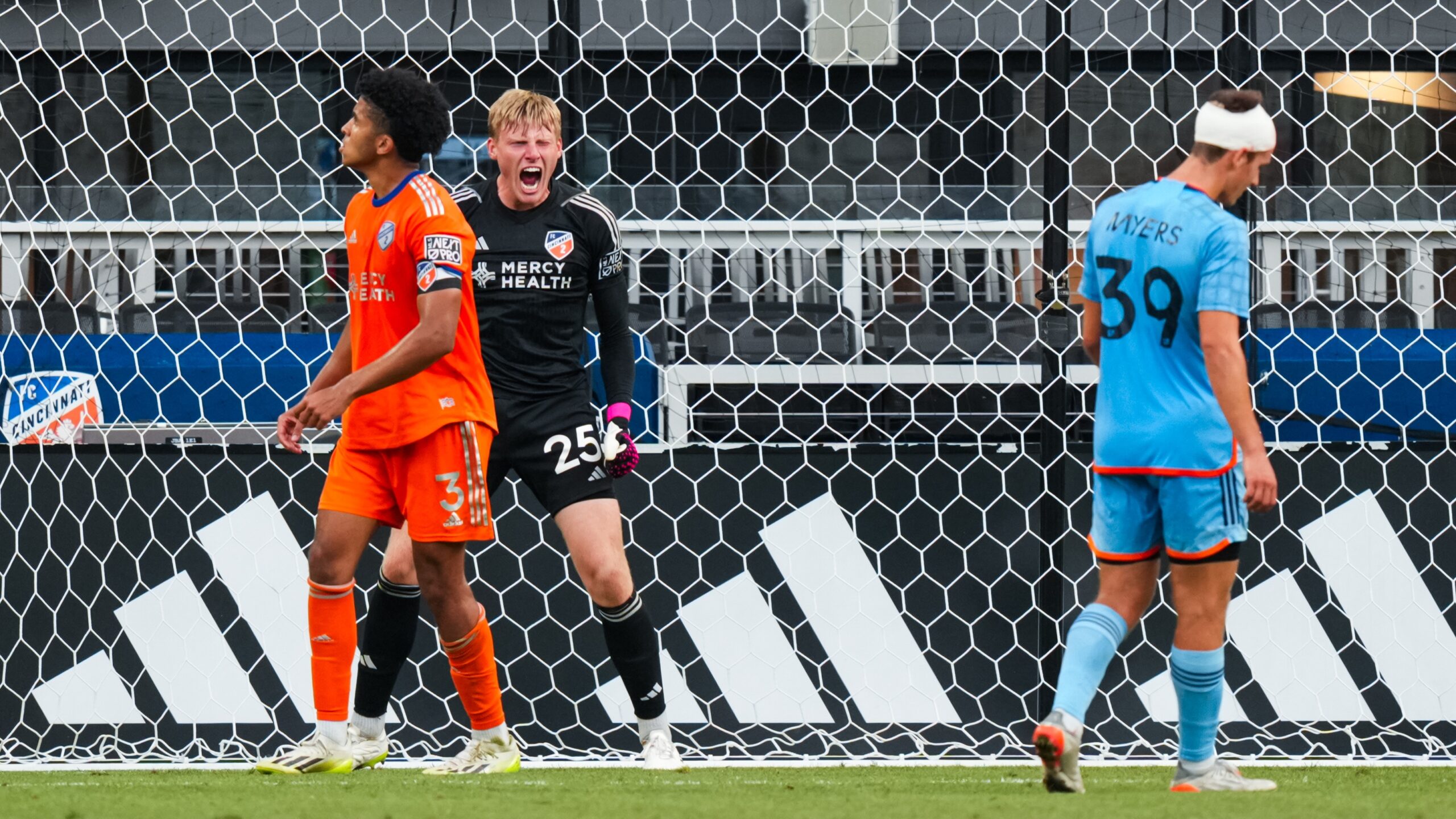 Walters brille sous les lumières du TQL Stadium lors de la victoire 2-0 contre New York City FC II