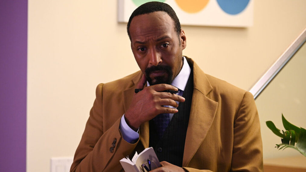 Jesse L. Martin dans 'The Irrational'