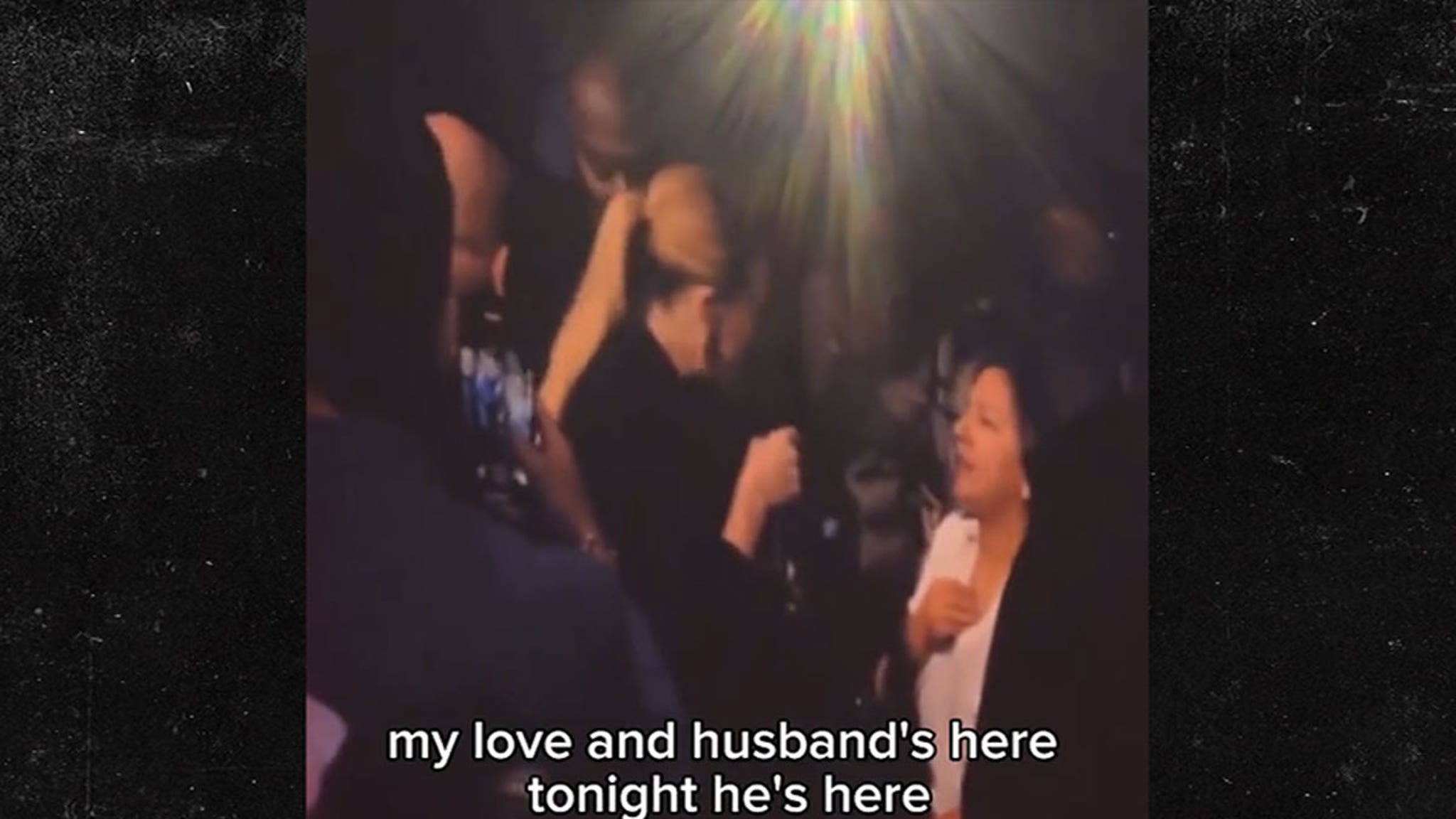 Adele ravive les rumeurs de mariage en appelant Rich Paul « Mari ».