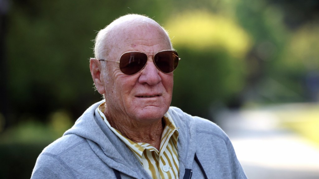 Barry Diller suggère que les studios se séparent de Netflix et Amazon lors des négociations de grève – The Hollywood Reporter