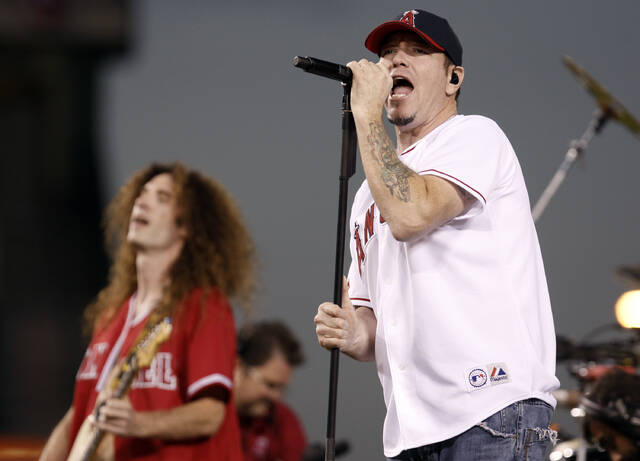 Décès à 56 ans du chanteur principal de Smash Mouth, Steve Harwell