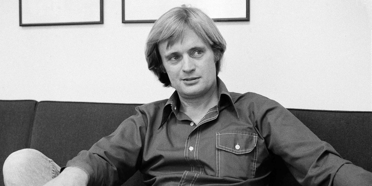 Décès à 90 ans de David McCallum, vedette des séries télévisées à succès “The Man From U.N.C.L.E.” et “NCIS”.