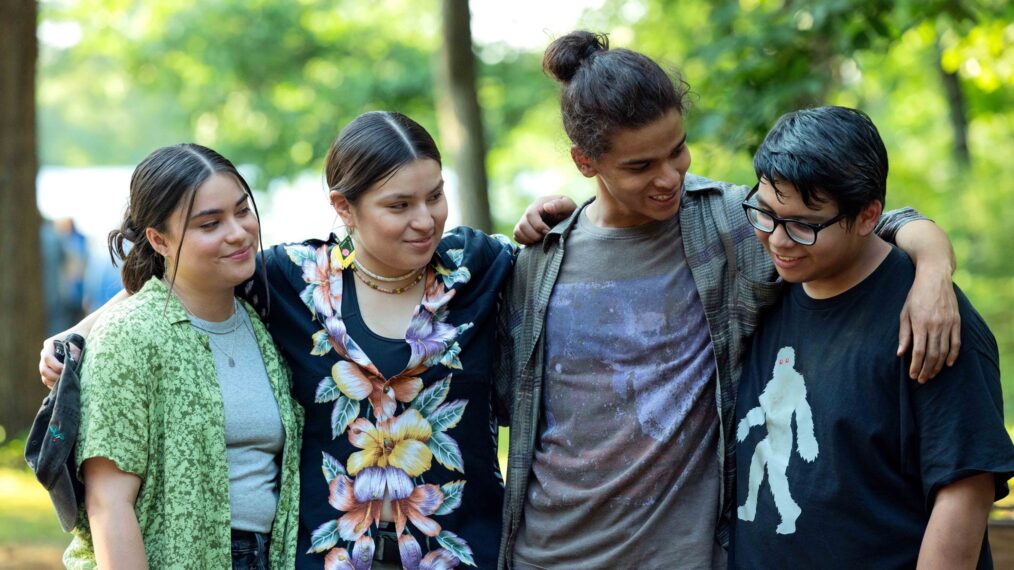 Décryptage émouvant et captivant de la finale de la série “Reservation Dogs” par le créateur Sterlin Harjo