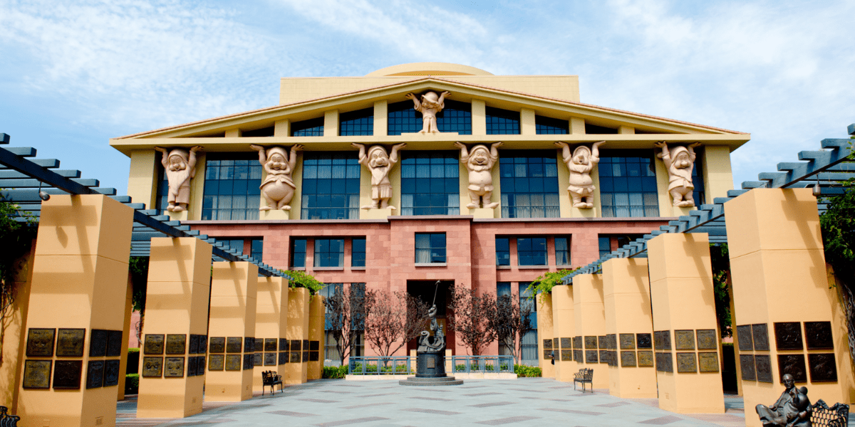 Disney lance une offensive médiatique sur les réseaux sociaux, les fans doivent désormais acheter le service.