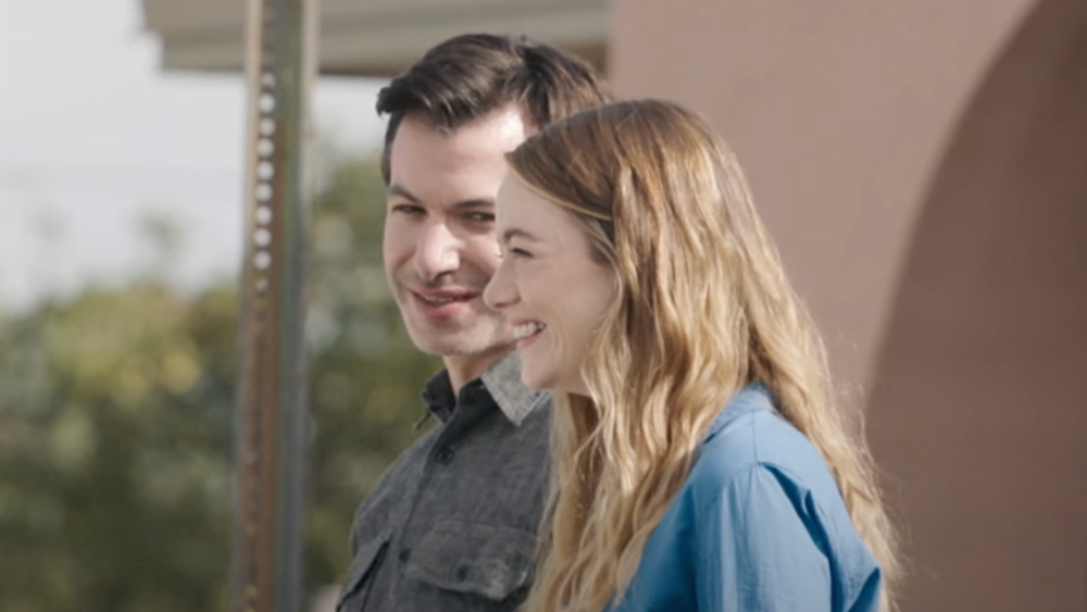 Emma Stone et Nathan Fielder rénovent des maisons