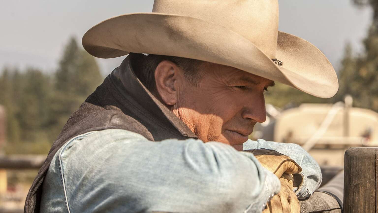 Kevin Costner quitte la série “Yellowstone” suite à ses exigences sur les scénarios – Regardez dès maintenant sur The Streamable.