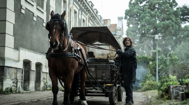 Le Spinoff Parisien de The Walking Dead Terrasse les Zombies sans Réinventer la Roue