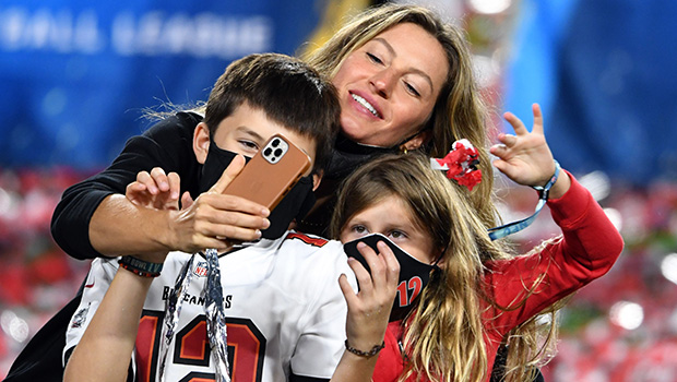 Le fils de Gisele Bundchen et Tom Brady porte le numéro de maillot de football de son père – Hollywood Life