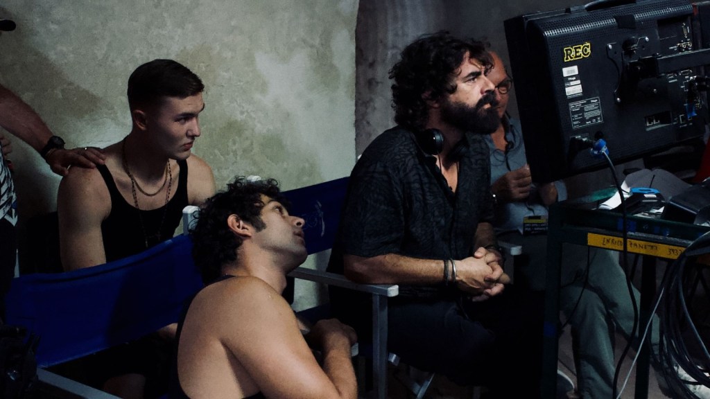 Les coulisses de la série à succès italienne – The Hollywood Reporter