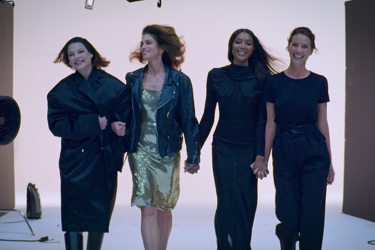 Les mannequins iconiques dévoilent l’histoire des influenceuses de la mode.