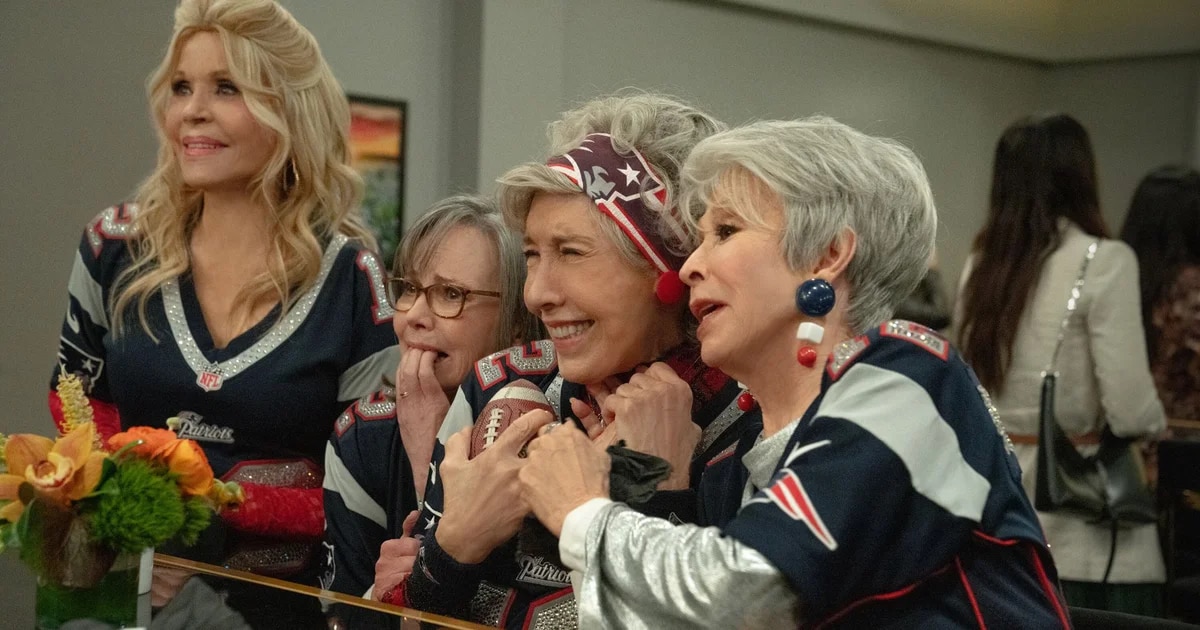 Quatre superstars d’Hollywood à la recherche de leur idole, Tom Brady, lors du Super Bowl