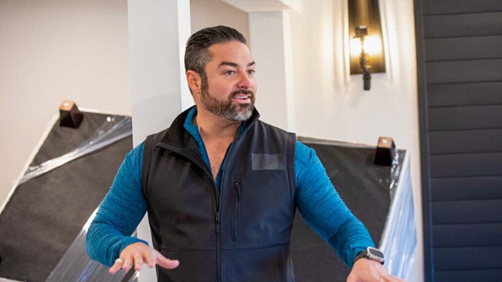 Rico León de HGTV secourt les propriétaires piégés par des entrepreneurs !