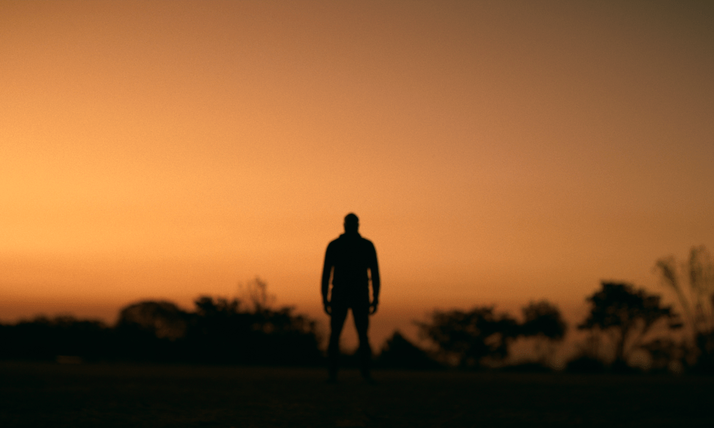 Série documentaire Netflix “Rencontres” explore histoires vraies phénomènes surnaturels – Amblin TV