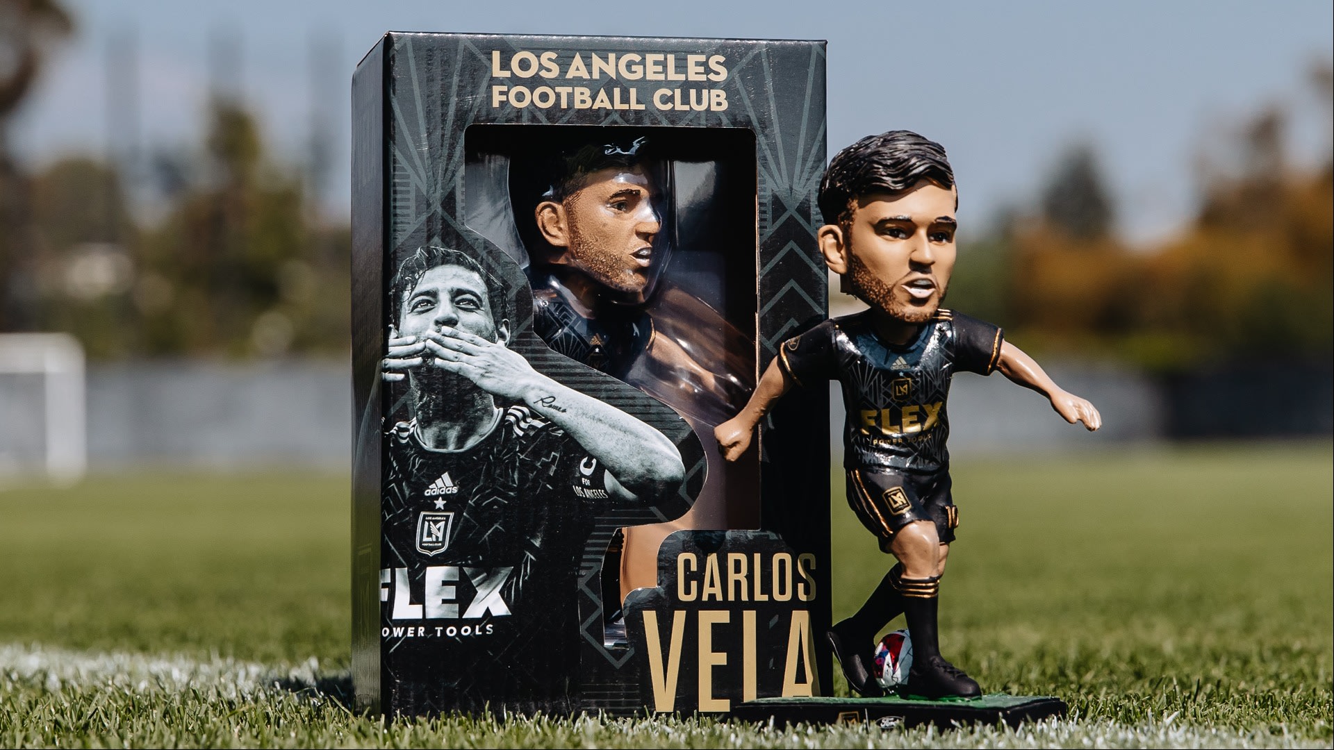 Soirée héritage latino-américain le 1er octobre au Stade BMO avec le cadeau Carlos Vela bobblehead.