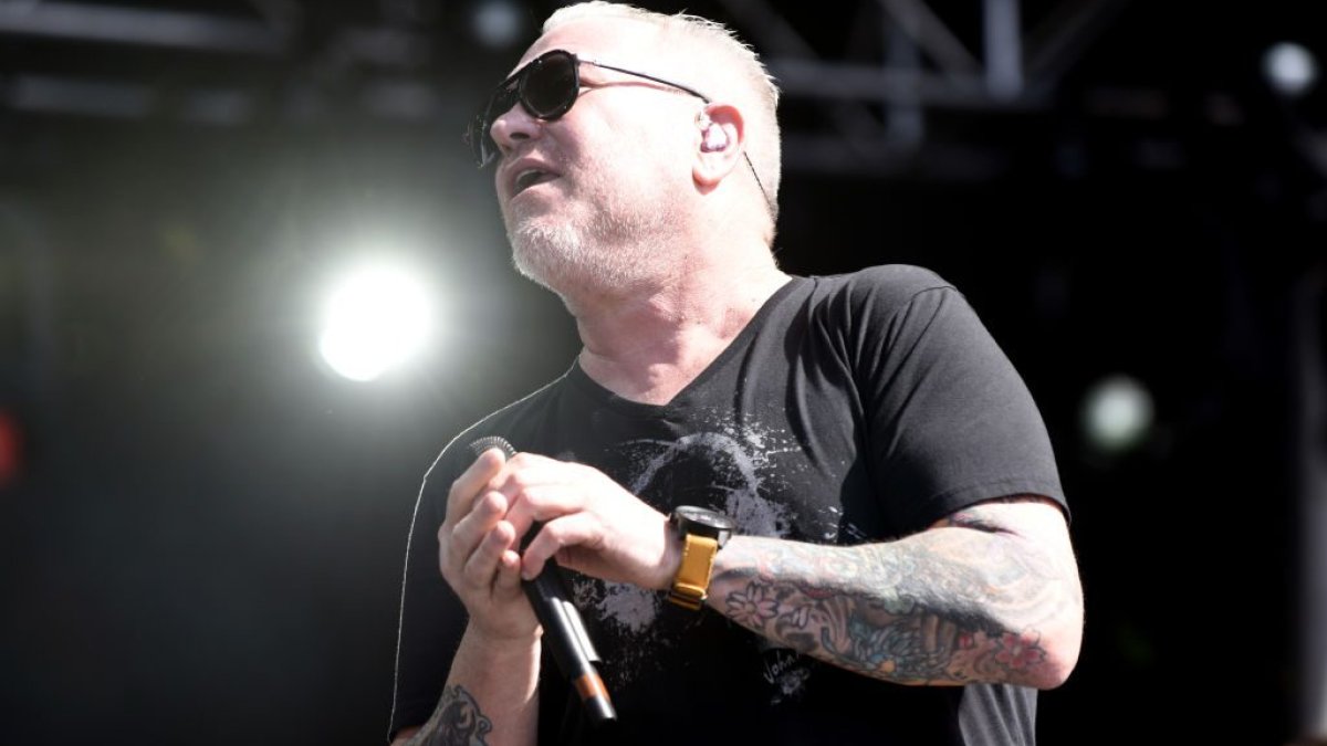 Steve Harwell, chanteur de Smash Mouth, en soins palliatifs – NBC Boston