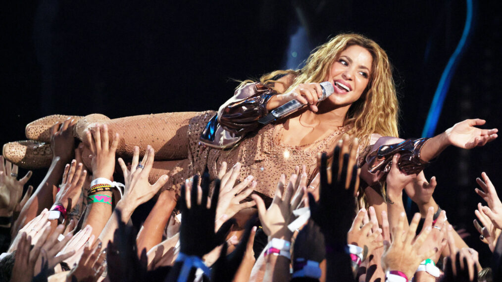 Vidéo : performances de Shakira, Lil Wayne et plus.