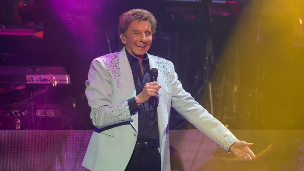Barry Manilow présente “Un Noël très Barry” en musique sur NBC.