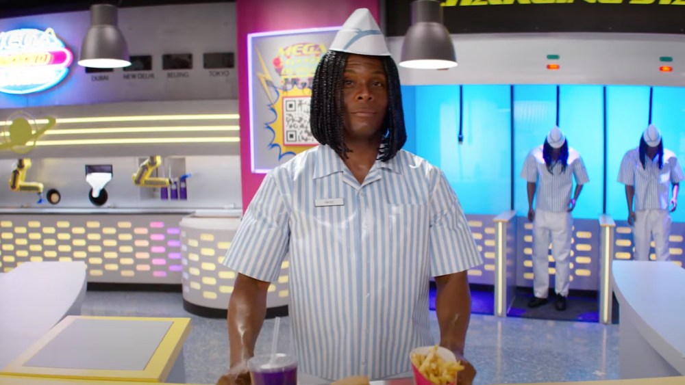 Burger Robot Fight in ‘Good Burger 2’ Trailer