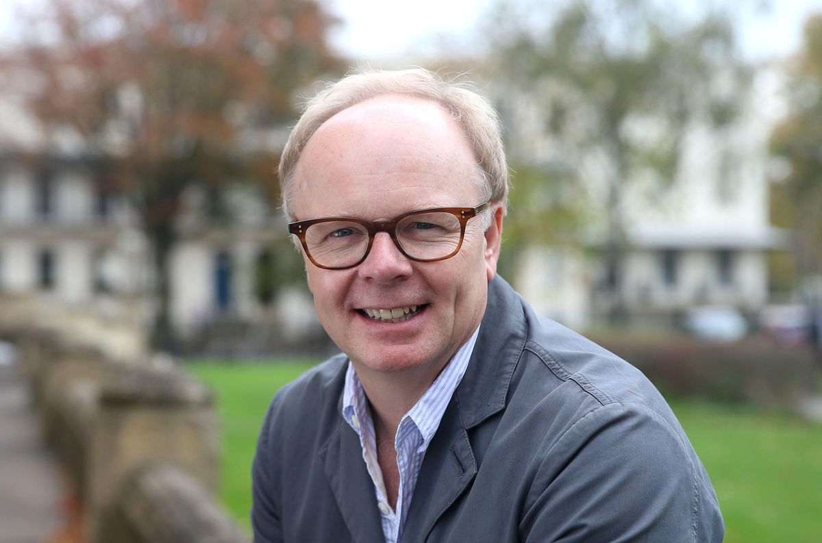 Coma : distribution, intrigue, guide du thriller avec Jason Watkins