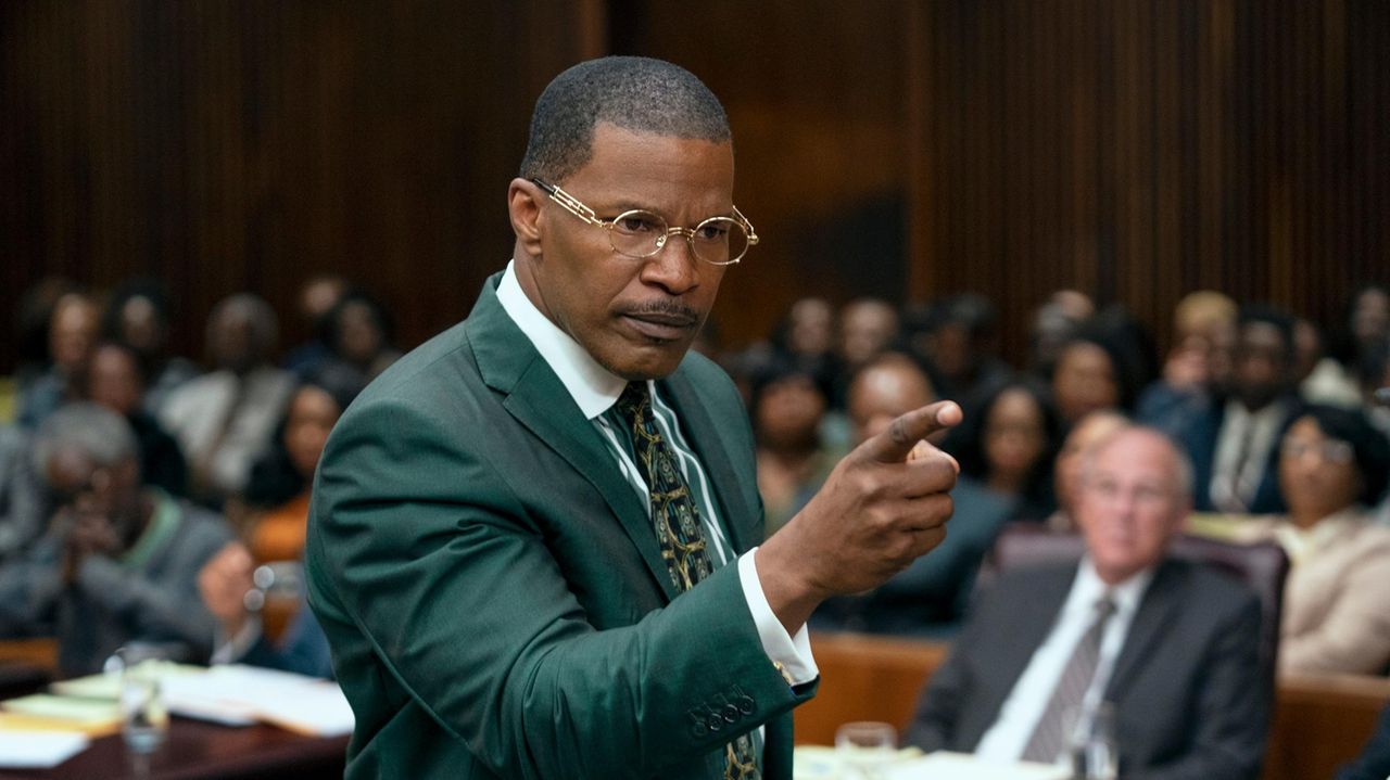 Critique cinéma : Jamie Foxx brille dans ‘The Burial’, un drame captivant au tribunal