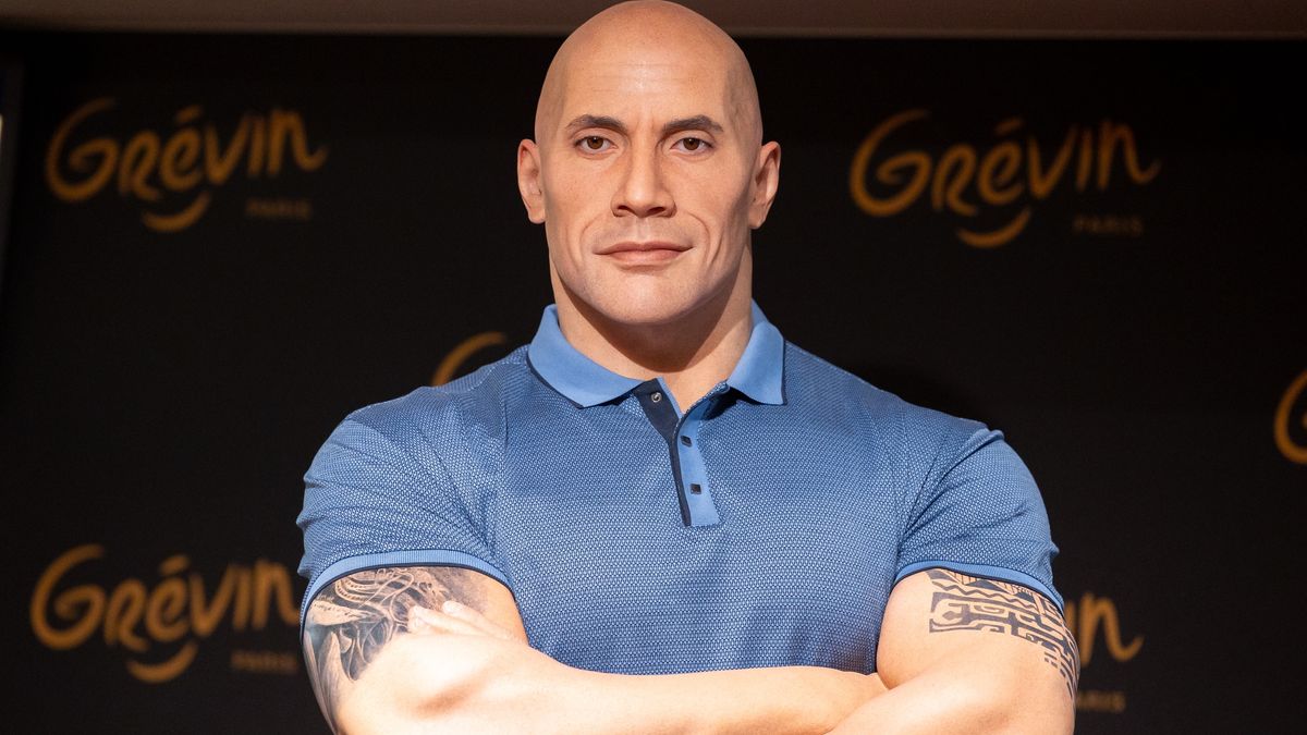 Dwayne Johnson demande au musée de mettre à jour la couleur de peau de sa statue de cire, Meryl Streep également séparée de son mari depuis des années.