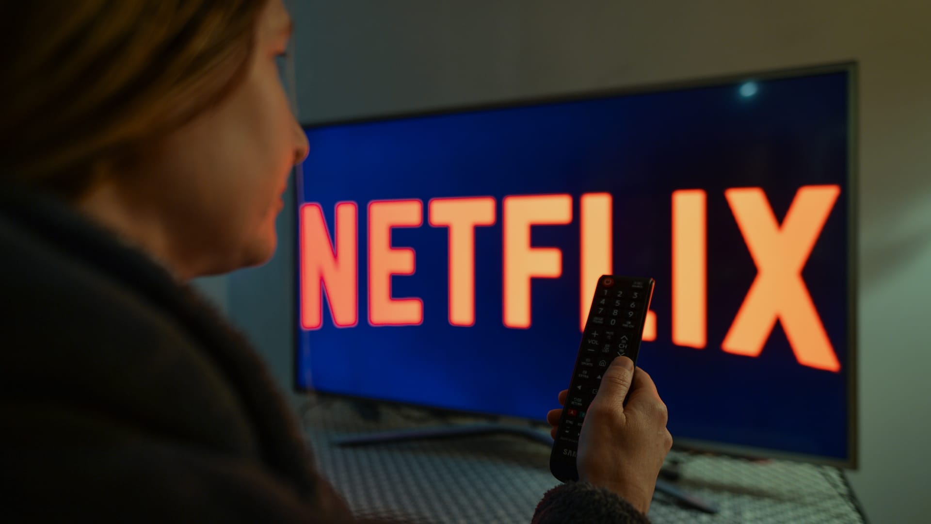 Hausse fulgurante des actions Netflix après le rapport de résultats, bond des abonnés
