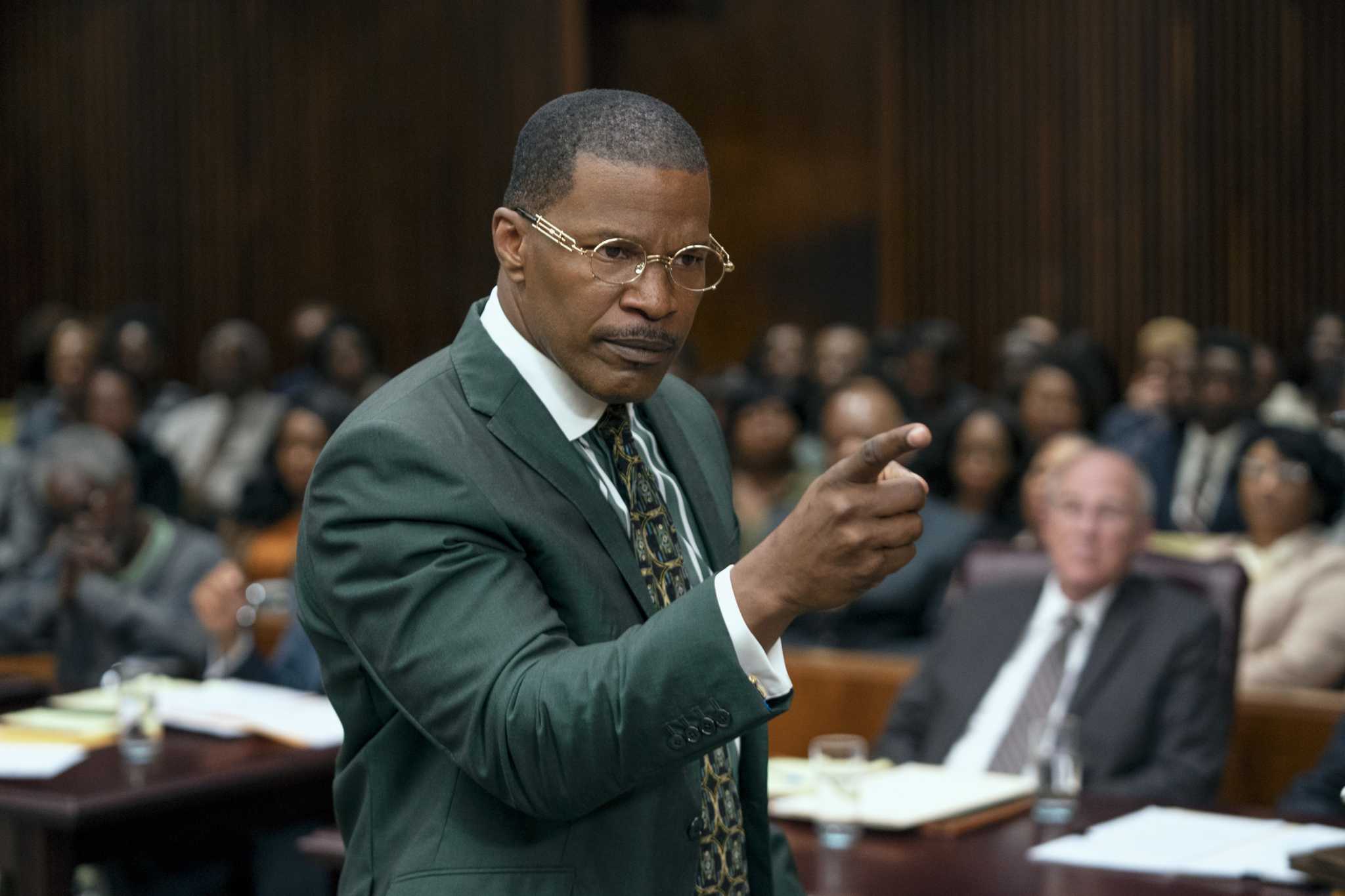 Jamie Foxx captive la foule dans le drame judiciaire ‘The Burial’