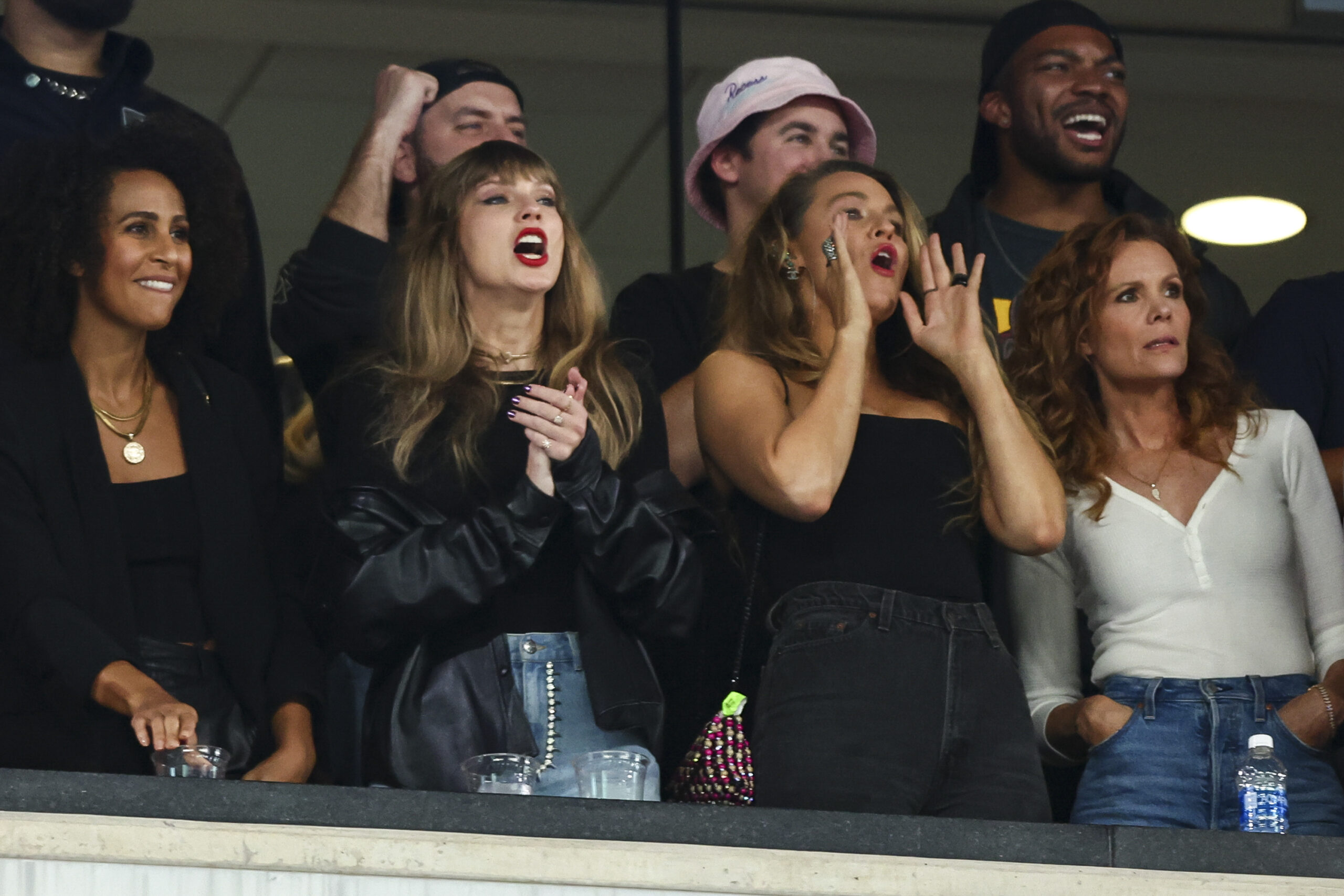 La NFL demande aux réseaux de faire la promotion gratuite d’un film de Swift : rapport.