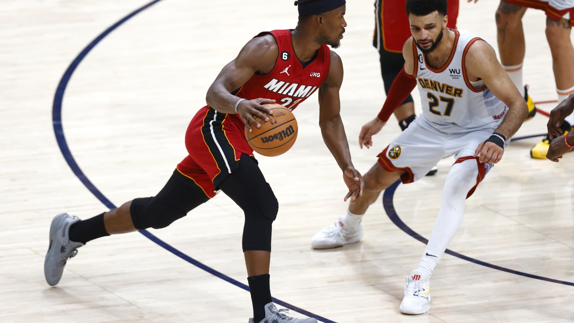 La bataille des droits médiatiques pourrait changer l’industrie : la NBA sur Netflix ?