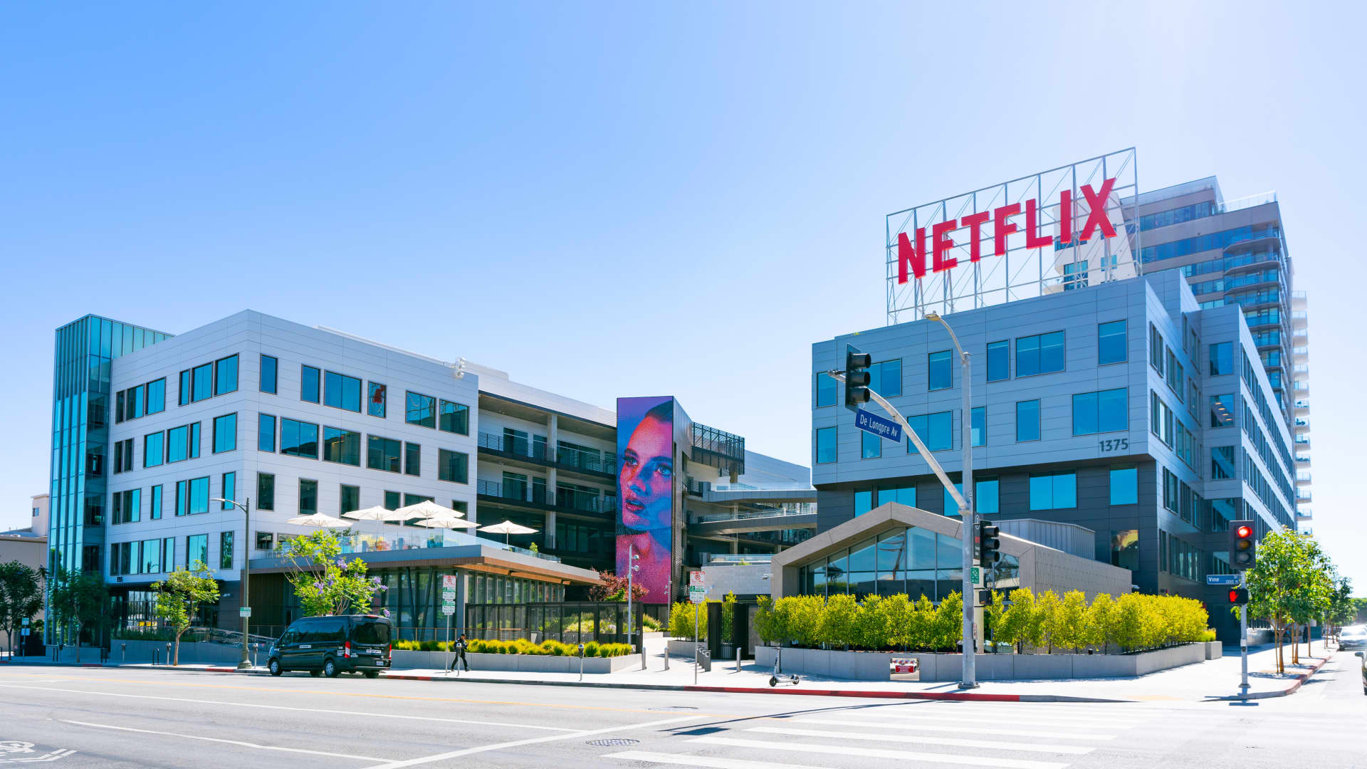 Netflix : hausse de près de 14% en préouverture grâce à une forte croissance des abonnés