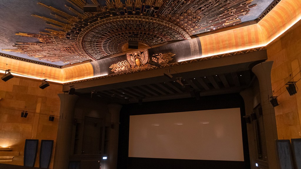 Netflix rouvre le mythique théâtre égyptien d’Hollywood le mois prochain