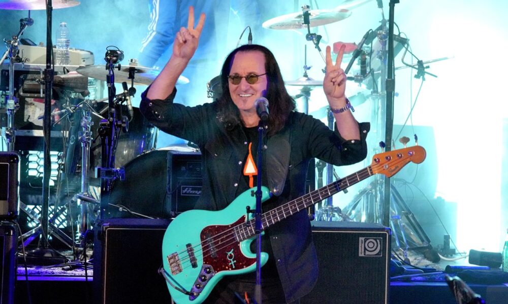 Nouveauté : Série avec Geddy Lee, Krist Novoselic et Les Claypool sur les bassistes