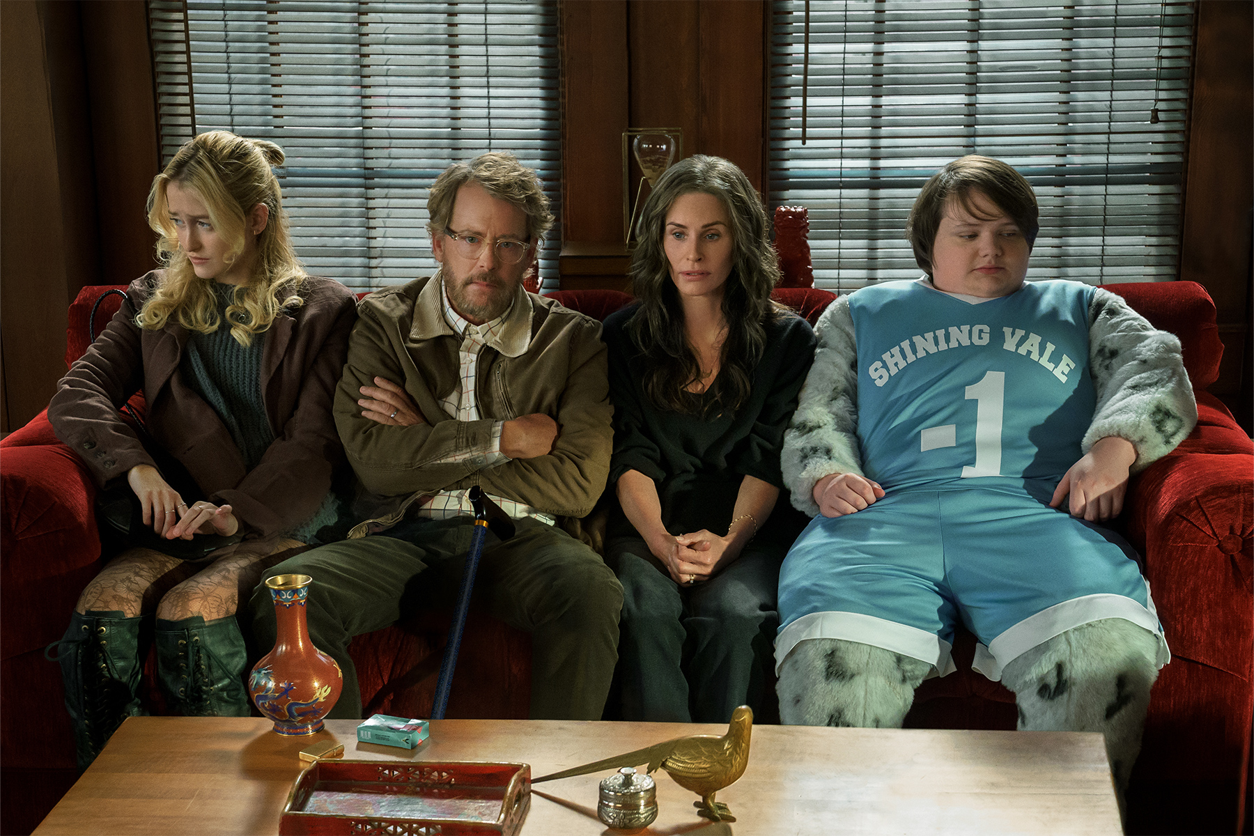 Shining Vale sur Starz : annulé ou saison trois ? – séries TV annulées et renouvelées, audiences