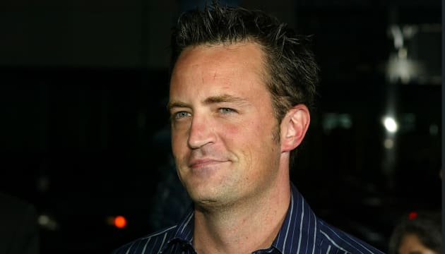 Triste nouvelle : Matthew Perry, star de Friends, décédé à 54 ans.