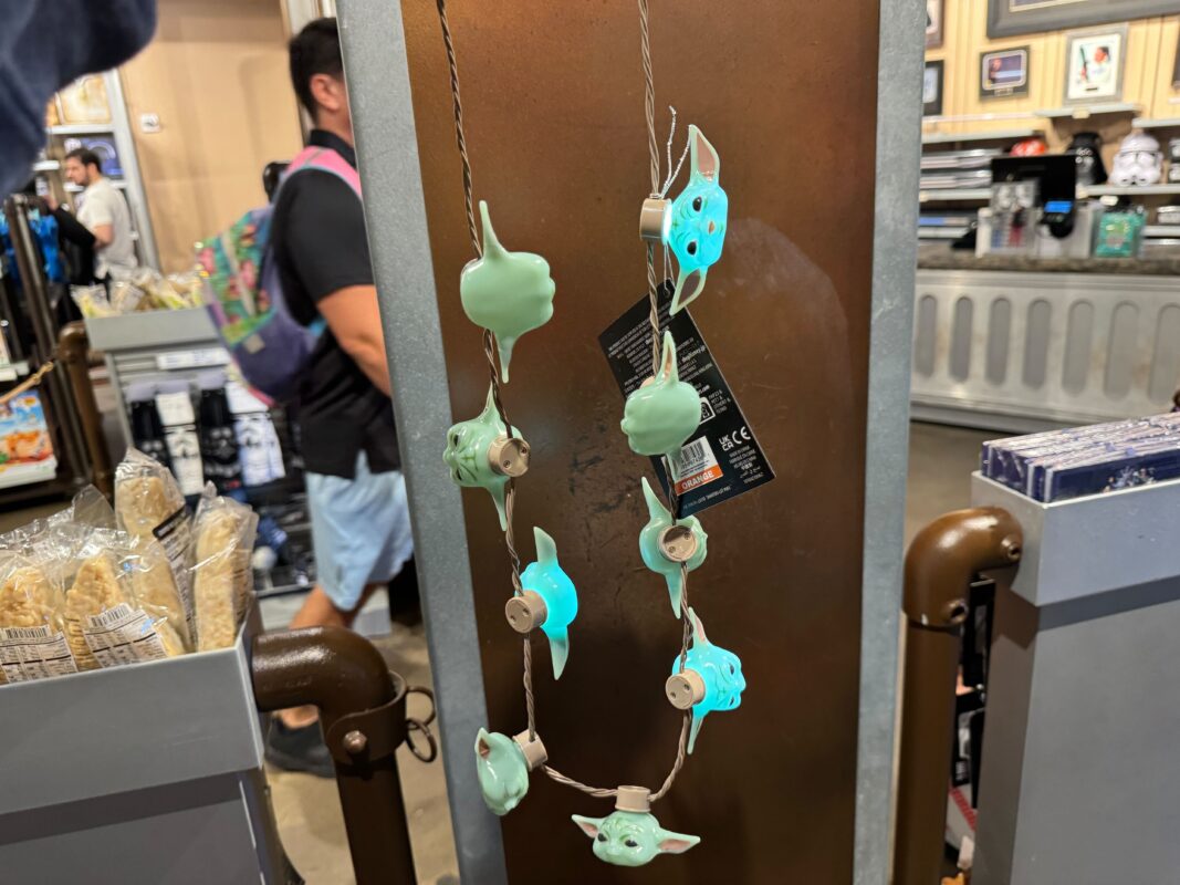 Nouveau collier Grogu pour illuminer Star Wars: Galaxy’s Edge à Walt Disney World