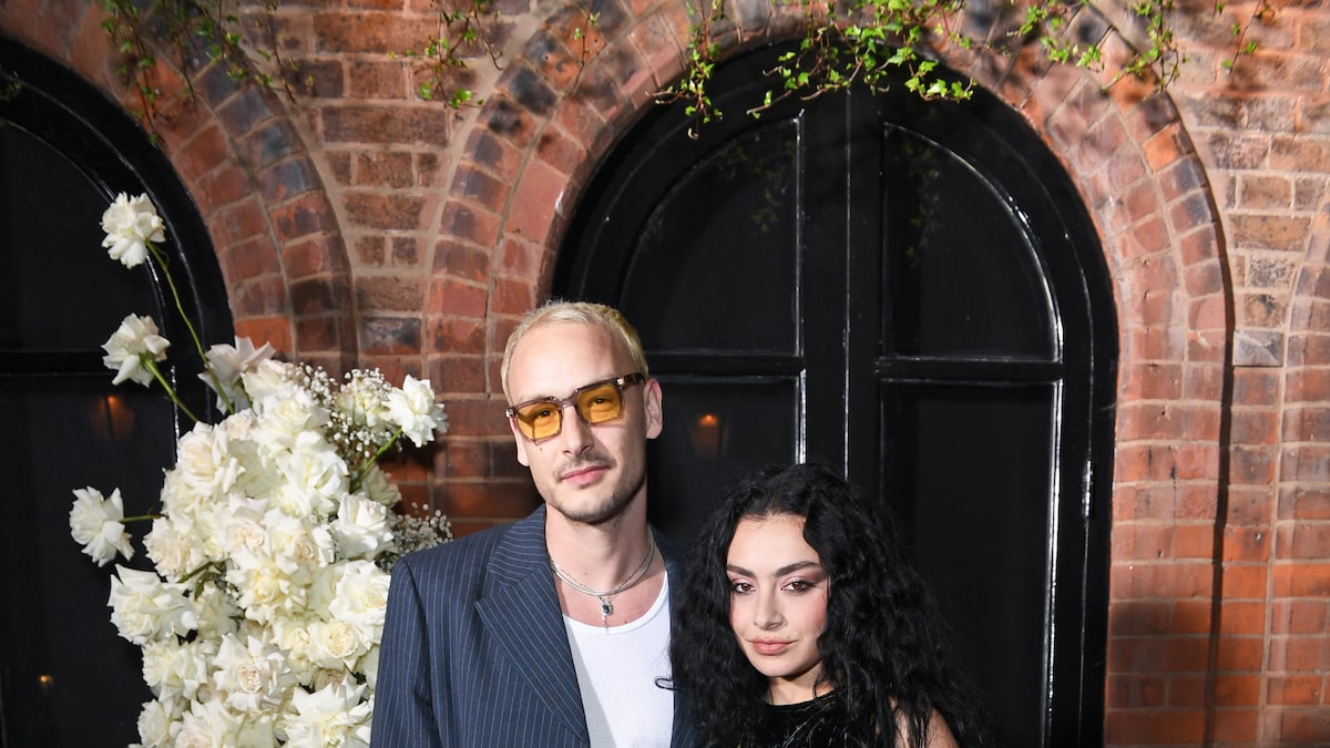 Charli XCX fiancée à George Daniel de The 1975