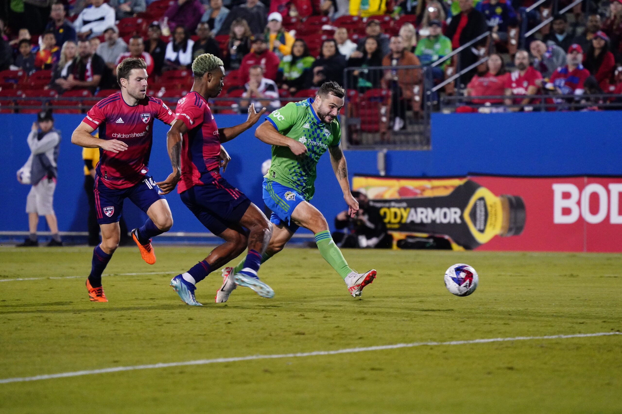Défaite 3-1 des Sounders FC face à FC Dallas lors du deuxième match de la série des playoffs