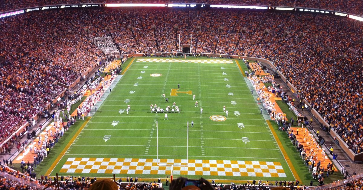 Diffusion en direct Georgia vs. Tennessee : regarder le football universitaire gratuitement