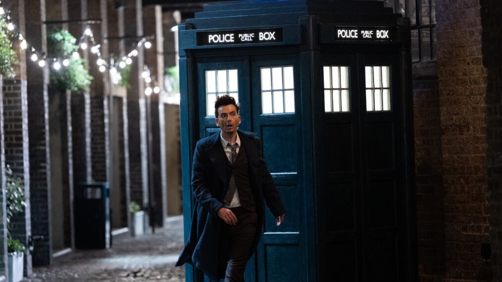 Doctor Who : Le premier spécial des 60 ans avec David Tennant résout un problème, mais ne répond pas à la question majeure