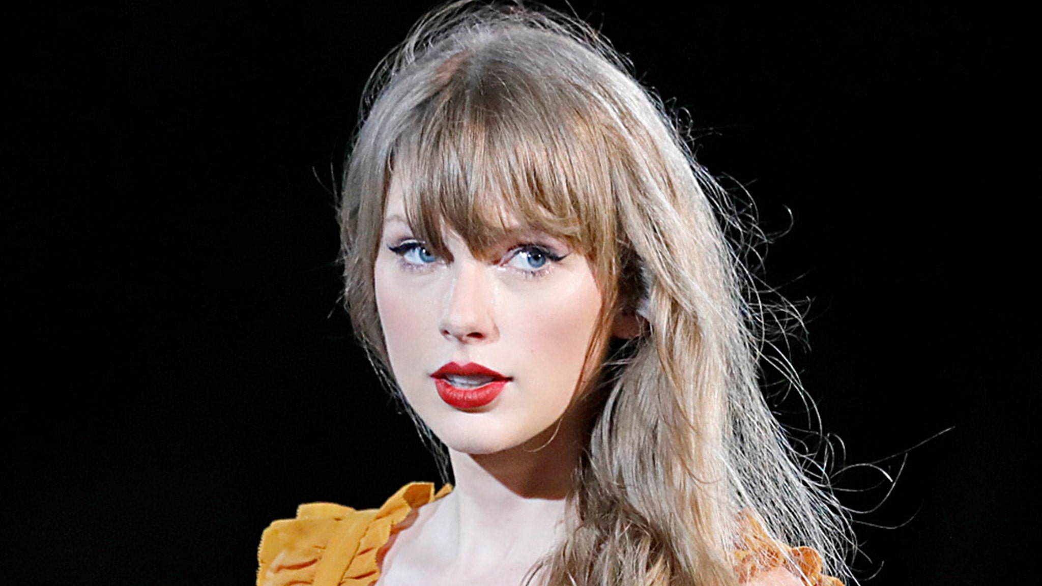Enquête policière suite au décès d’un fan lors du concert de Taylor Swift au Brésil