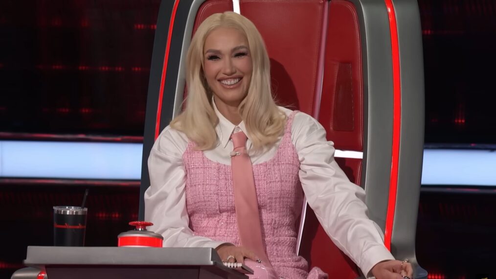 Gwen Stefani émue par son équipe lors des Knockouts (VIDÉO)