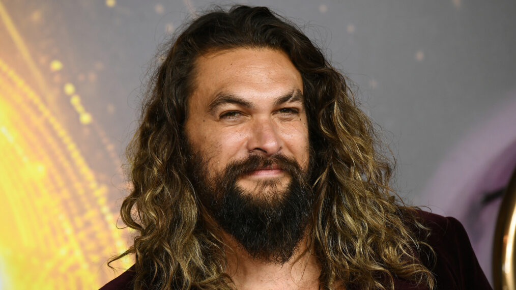 Jason Momoa rejoint le Saturday Night Live en tant qu’animateur en novembre, après Timothée Chalamet